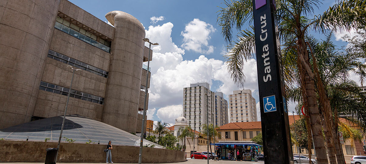 Ampli - Vila Mariana - Metrô Santa Cruz